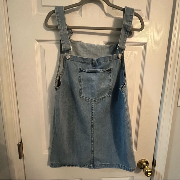 Dresses & Skirts - Juniors Blue Denim Overalls Dress Large